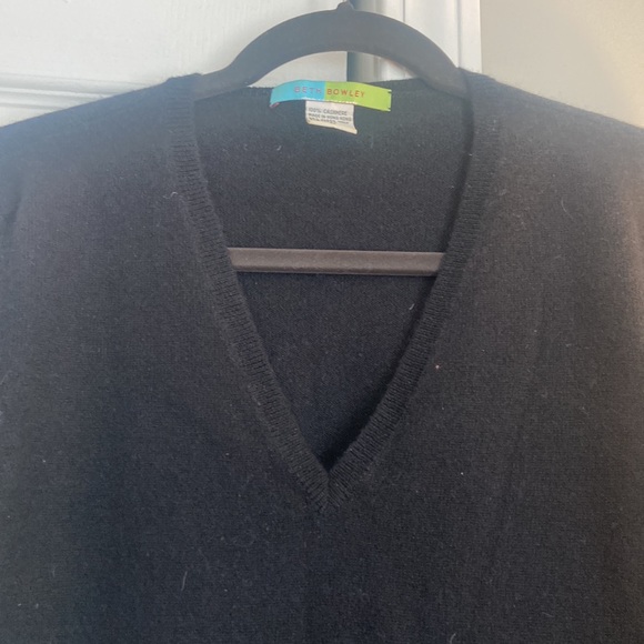 Beth Bowley Vneck black Cashmere sweater Sz M - Picture 3 of 3
